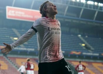 Σπάρτα Πράγας – Μίλαν 0-1: Πέρασε ως 1η στους «32»