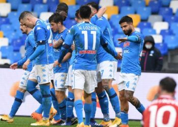 Νάπολι – Φιορεντίνα 6-0: Μισή ντουζίνα γκολ και έφυγε για Σούπερ Καπ