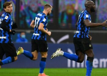 Ιντερ – Μίλαν 2-1: Ο Ερικσεν στο 97′ έστειλε τους νερατζούρι στους «4»!