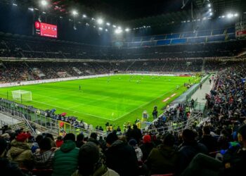 Η Ευρωβουλή είναι υπέρ της ανακαίνισης του San Siro