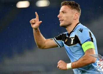 Λάτσιο – Κάλιαρι 1-0: Αγκαλιά με τη Ρόμα για το «σεντόνι»