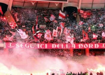 Μήνυμα των ultras της Μπάρι με κεφάλι γουρουνιού: «Το ίδιο τέλος θα έχετε»