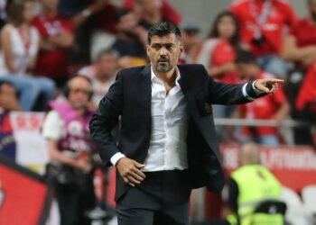 Εχασαν τη μπάλα οι Ιταλοί: Γράφουν για ναυάγιο Κονσεϊσάο – Νάπολι
