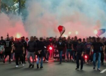 ΒΙΝΤΕΟ: Επέστρεψαν οι ultras της Γιουβέντους και είχαν πάρτι με αστυνομία και παίκτες