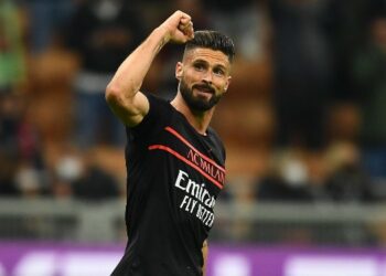 Μίλαν – Τορίνο 1-0: Στο +3 με Ζιρού και περιμένει (vid)