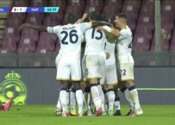 Σαλερνιτάνα – Νάπολι 0-1: Τρένο με Ζιελίνσκι (vid)