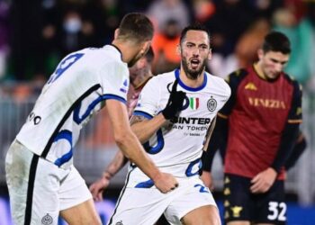 Βενέτσια-Ιντερ 0-2: Με Τσαλχάνογλου στο -1 (vid)
