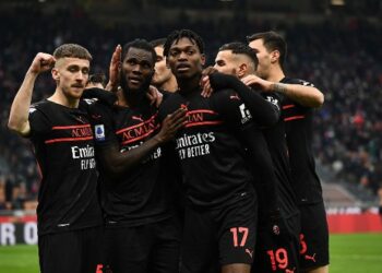 Μίλαν – Σαλερνιτάνα 2-0: Καθάρισε από νωρίς και περιμένει… (vid)