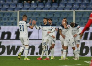 Σαμπντόρια – Λάτσιο 1-3: Αγκαλιά με τη Ρόμα (vid)