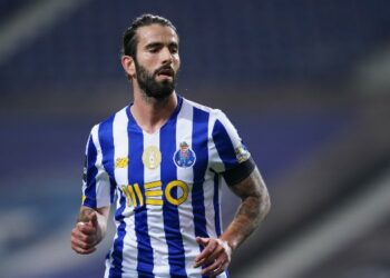 Ρόμα: Παίρνει Μέιτλαντ-Νάιλς και πλησιάζει σε Ολιβέιρα