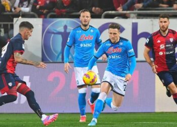 Κάλιαρι – Νάπολι 1-1: Κόλλησε στη Σαρδηνία και είναι στο -2 (vid)