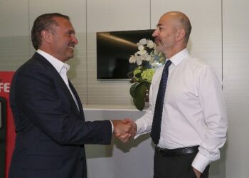 To colpo grosso των ιδιοκτητών της Μίλαν για να βγάλουν περισσότερα στην πώληση