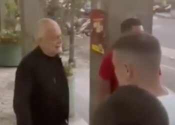 ΒΙΝΤΕΟ: Τα άκουσε χοντρά ο Ντε Λαουρέντις – Βαρύ κλίμα στη Νάπολι