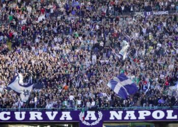 «Θα σας κλέψουν» – Πώς η Λίβερπουλ εκνεύρισε τους οπαδούς της Νάπολι
