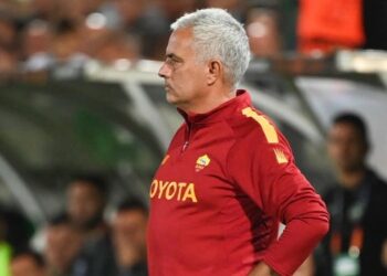 Πάει για ελεύθερο αμυντικό η Ρόμα – Γκρίνια από τους οπαδούς