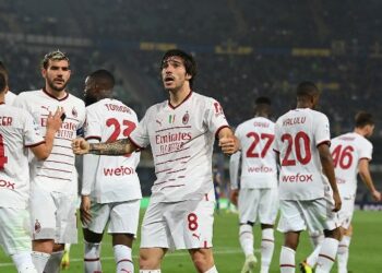 Βερόνα – Μίλαν 1-2: Σταθερά στο -3 (vid)