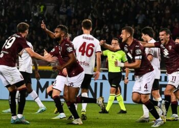 Τορίνο – Μίλαν 2-1: Μέσα σε 2 λεπτά βρέθηκε στο -6 (vid)