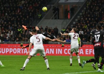 Μίλαν – Σαλερνιτάνα 1-1: Προσγείωση… (vid)