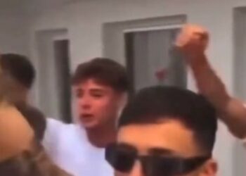 «Βεζούβιε ξύπνα» – Εξαλλοι με παίκτη της Ρόμα οι οπαδοί της Νάπολι (vid)