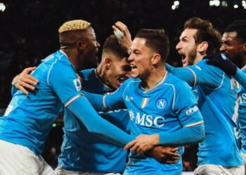 Νάπολι – Κάλιαρι 2-1: Καθάρισαν «Οσι» και «Κβάρα» (vids)