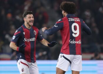 Μπολόνια – Φιορεντίνα 2-0: Επιμένει για 4άδα!
