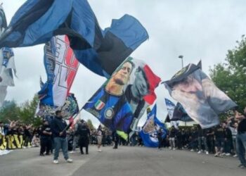 Ιντερ: Πάρτι των ultras στην προπόνηση – «Πρωτάθλημα κόντρα στη Μίλαν»