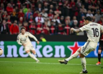 Λεβερκούζεν – Ρόμα 2-2: Αγγιξε την ανατροπή, αλλά…