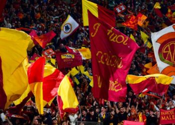 Ρόμα: Εξαλλοι οι οπαδοί για τη… νέα φόρμα της ομάδας (pic)