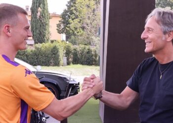Πήρε Γκούντμουντσον η Φιορεντίνα και ρώτησε για Λίντελοφ