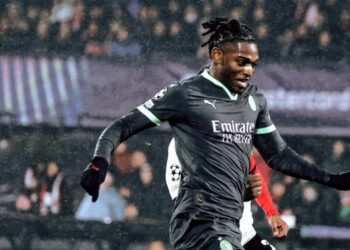 Φέγενορντ – Μίλαν 1-0: Κυνηγάει την ανατροπή