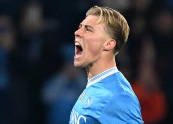 Νάπολι – Γιουβέντους 2-1: Κορυφή με Χόιλουντ