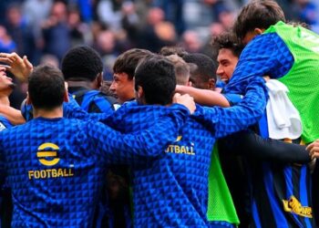 Ιντερ – Φιορεντίνα 2-1: Εμεινε στην κορυφή με τρελή ανατροπή